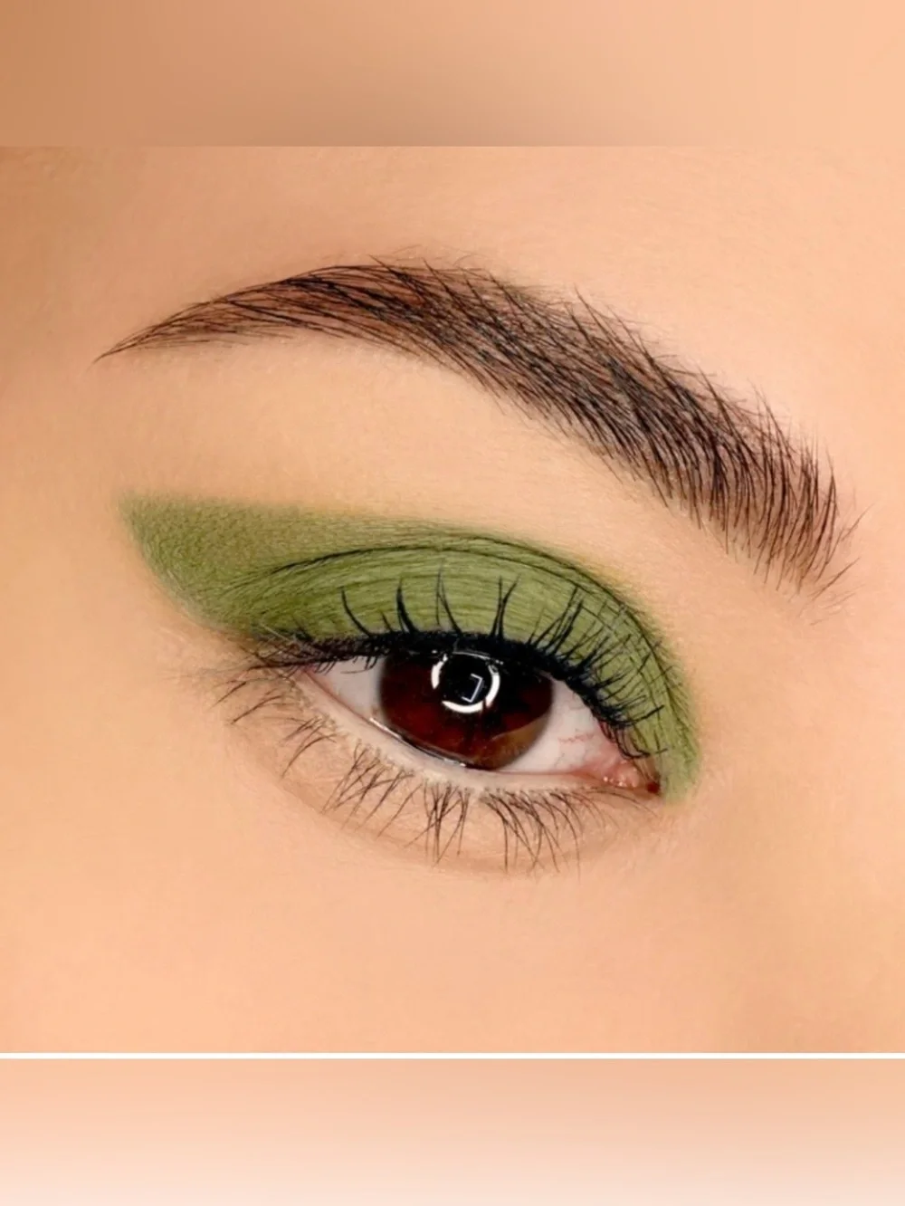 Jeffree Star Groovy Dreams Liquid Eyeshadow - Military Green